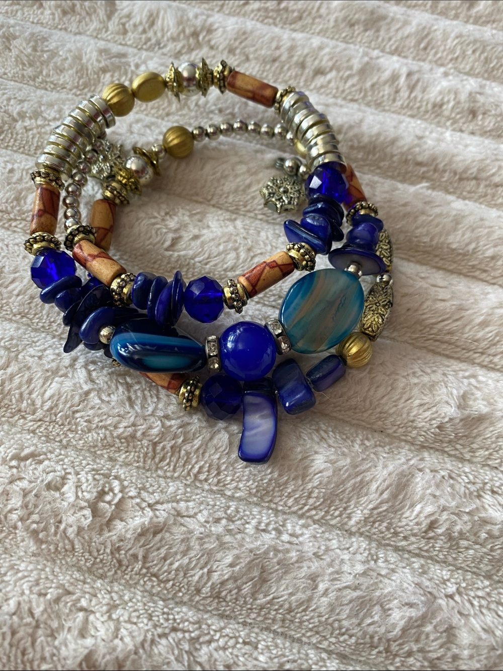 Blue Beaded Wrap Bracelet - Unbranded - Picture 3 of 3
